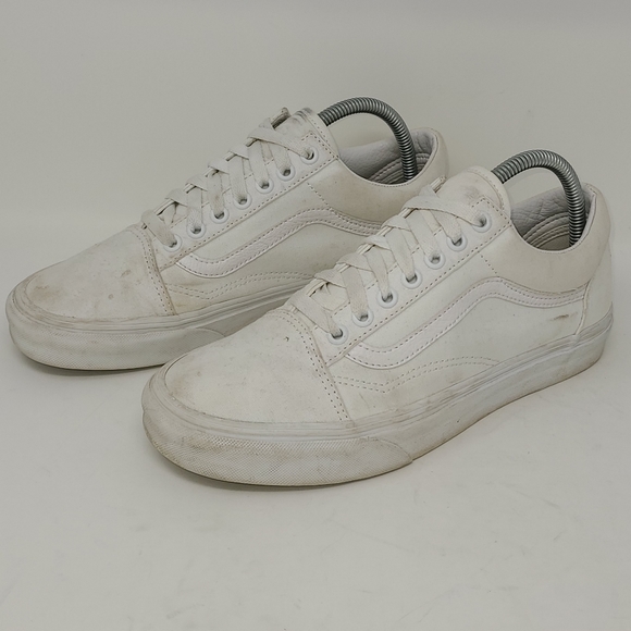 Vans Old Skool Sk8 Low Canvas Shoes Triple White Classic Size 8 9.5 Sneakers EUC - Picture 2 of 10